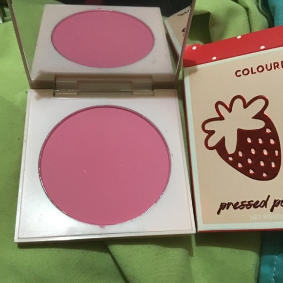 Colourpop strawberry blush in shortcake, limited - Picture 2 of 8